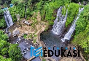 Air Terjun Jangir di Banyuwangi: tersembunyi di balik tebing.
