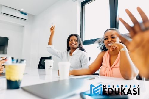 Bisnis Muda Melejit Online: Trik Digital Marketing Wajib Coba Sekarang