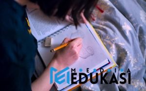 Bosan Belajar? Kuasai Bahasa Asing Sambil Nonton Film & Dengar Lagu!