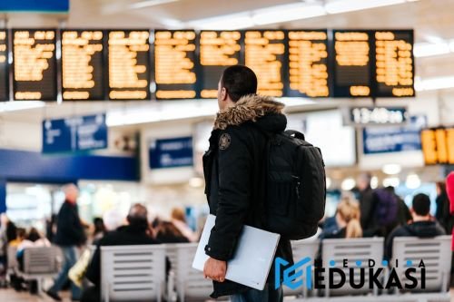 Bukan Sekadar Foto: Pelajaran Hidup dari Destinasi Terindah