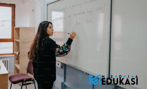 Cara Mengevaluasi Pembelajaran Mendalam	 Bukan Hanya Hasil Ujian