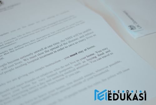 Dokumen Beasiswa: Mana yang Paling Krusial? Strategi Jitu Lolos!