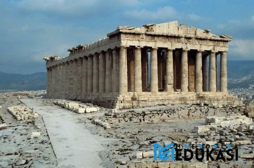 Filosofi “Know Thyself” dari Kuil Delphi: Refleksi Diri ala Yunani Kuno
