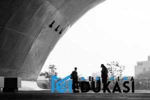 Jenius Terlupakan: Arsitek Pembentuk Kota Indonesia Modern