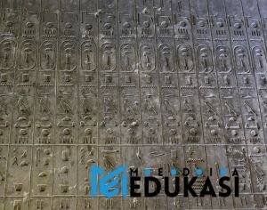 Kode Rahasia Seni Kuno: Pesan Tersembunyi Leluhur Indonesia