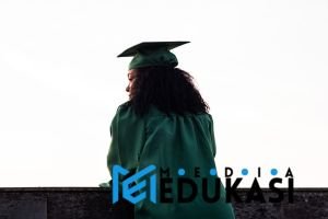 Kuliah Gratis & Karier Cemerlang? Beasiswa Unggulan Kuncinya!