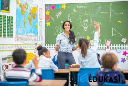 Langkah Praktis Menerapkan Model Pembelajaran Kooperatif Tipe STAD di Kelas