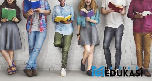 Membangun Budaya Baca di Sekolah: Dimulai dari Guru