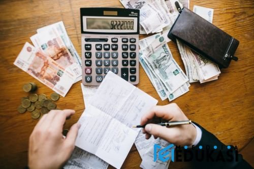 Mengelola Keuangan Usaha: Catat Pemasukan dan Pengeluaran