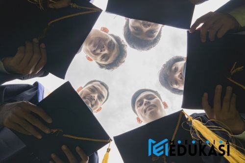 Rahasia Lolos Beasiswa Penuh: Ini Dia Jalur Pasti Kuliah Gratis!