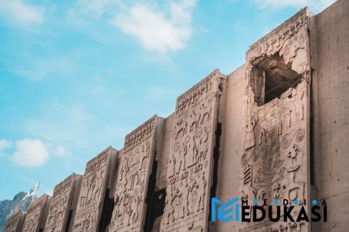 Rahasia Tersembunyi Aksara Kuno: Menguak Jejak Peradaban Hilang