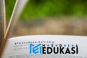 Revolusi AI: Belajar Lebih Cerdas, Bukan Lebih Keras? Ini Rahasianya!