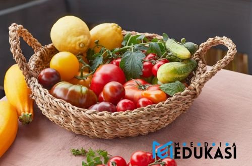 Tambahkan serat dari buah  sayur  dan biji-bijian utuh.