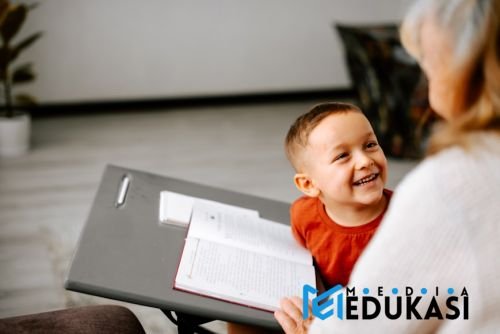 Transformasi Guru: Dari Pengajar Tradisional Menjadi Fasilitator Pembelajaran Mendalam