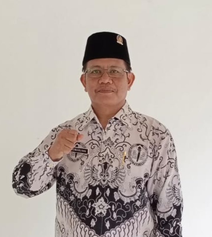Komarudin, S.Pd., M.Pd